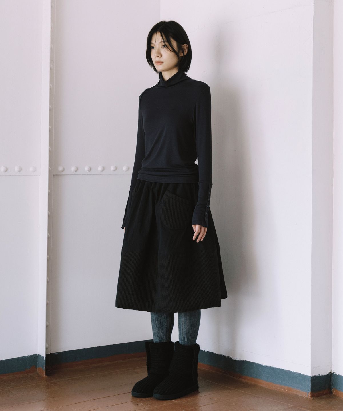 오헤시오(OHESHIO) TWO-WAY BUTTON TURTLENECK T-SHIRT, CHARCOAL