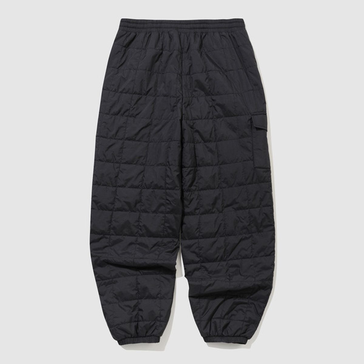 엄브로(UMBRO) 멜로우 퀼티드 패딩 팬츠 블랙 UQ423CPTO2