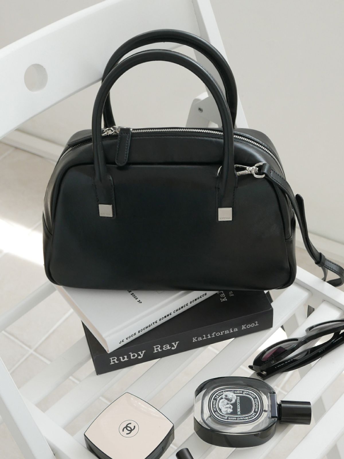 해더(HYETHE) Long Strap Bowler Bag (롱 스트랩 볼러백)_Black