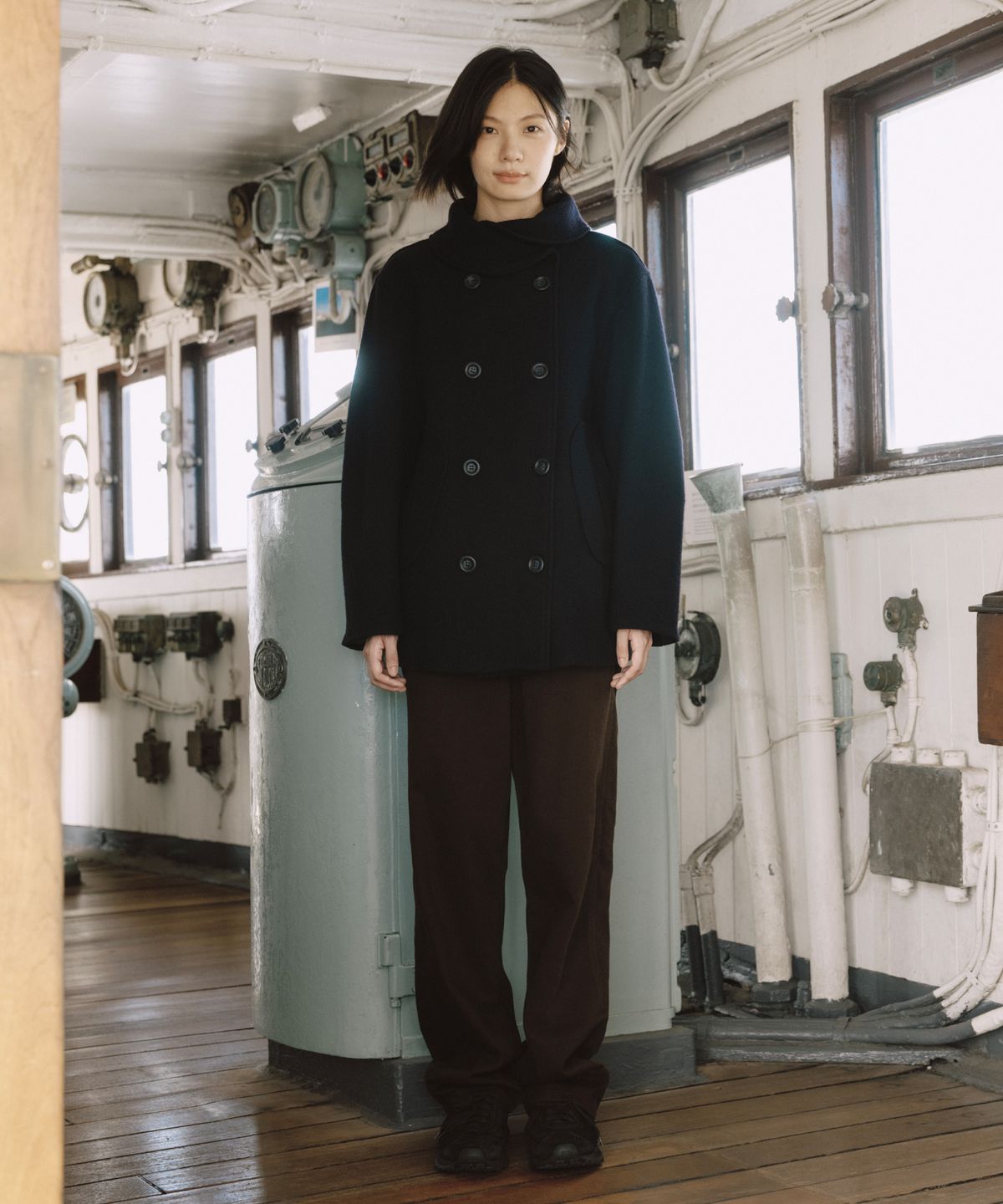 오헤시오(OHESHIO) LAYERED COLLAR DOUBLE WOOL COAT, DEEP NAVY