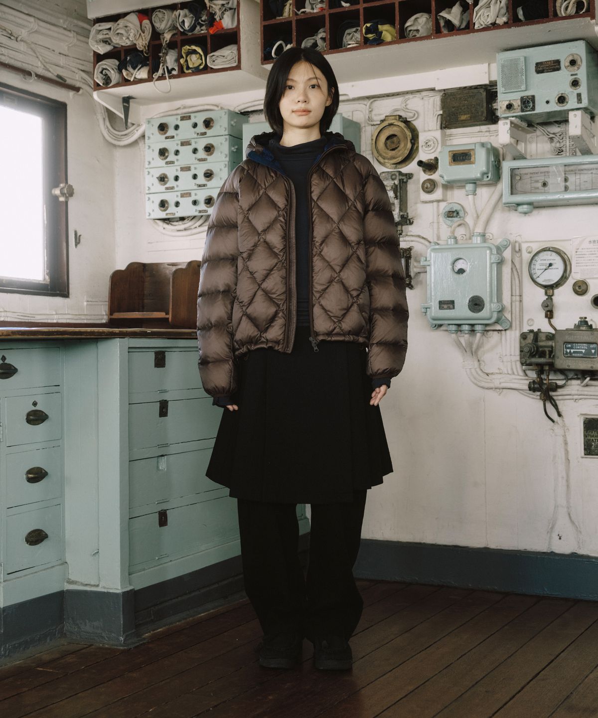 오헤시오(OHESHIO) DIAMOND QUILTED DUCK DOWN, BROWN