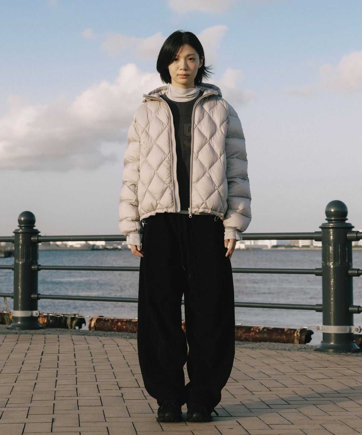 오헤시오(OHESHIO) DIAMOND QUILTED DUCK DOWN, LIGHT GRAY