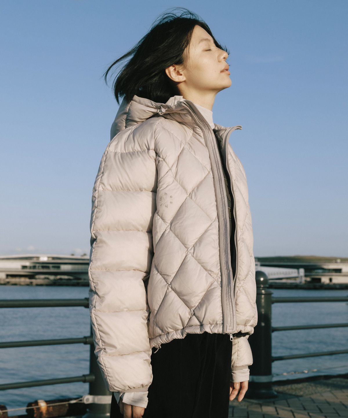 오헤시오(OHESHIO) DIAMOND QUILTED DUCK DOWN, LIGHT GRAY