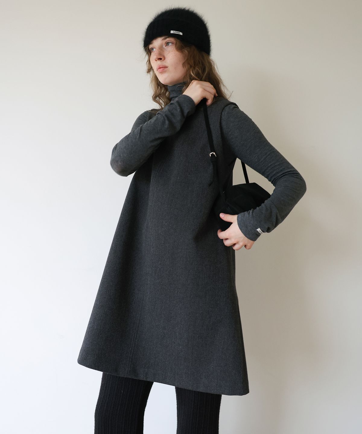 르바(LEVAR) Twill Stitch Mini Dress - Charcoal