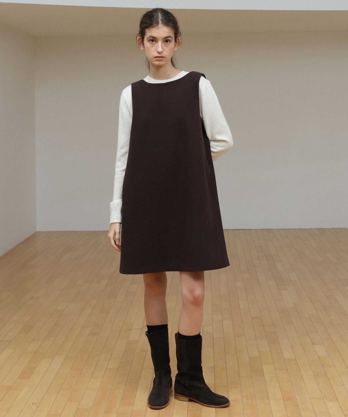 르바(LEVAR) Twill Stitch Mini Dress - Chestnut Brown