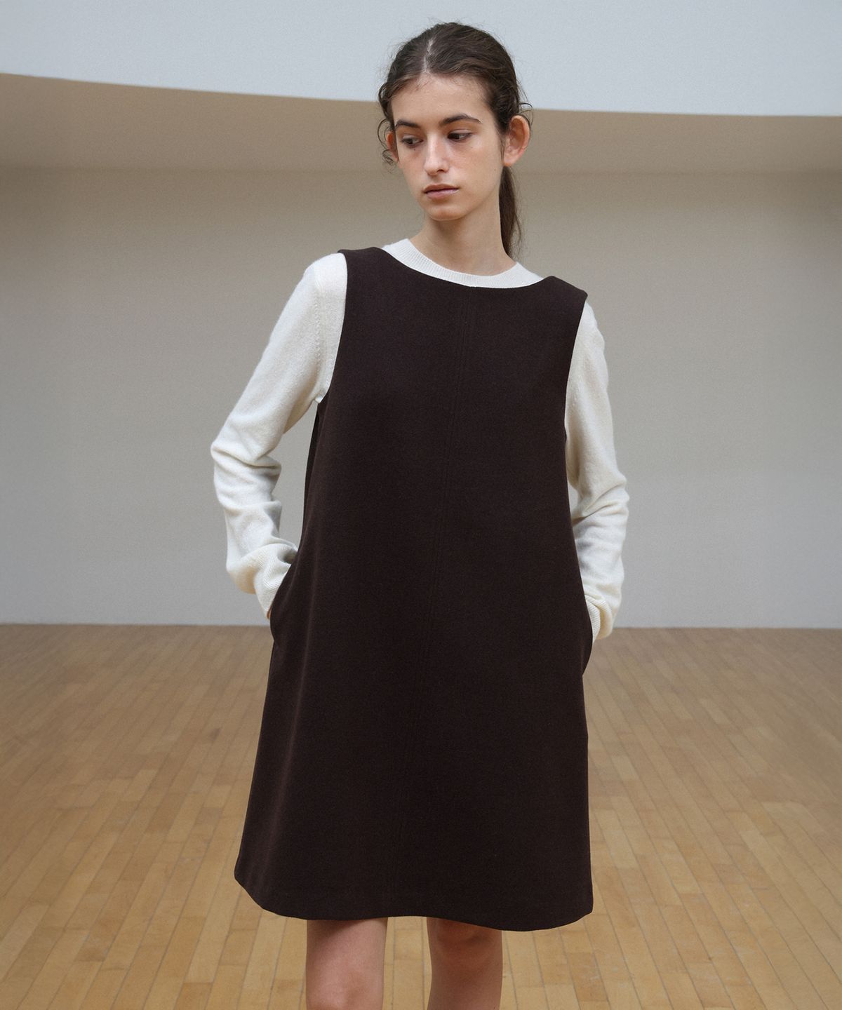 르바(LEVAR) Twill Stitch Mini Dress - Chestnut Brown