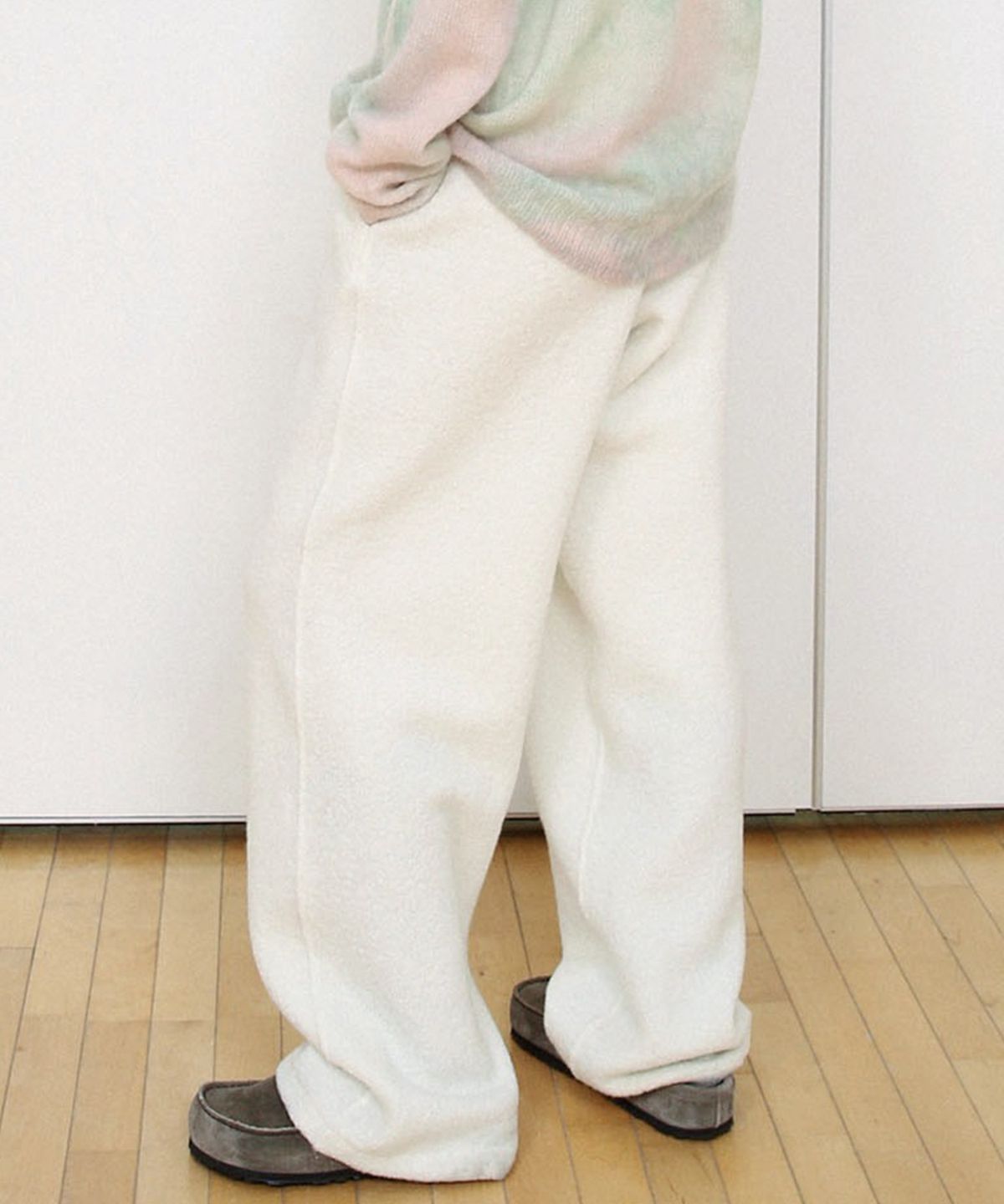 르바(LEVAR) Relaxed Wool Fleece Pants - Off White