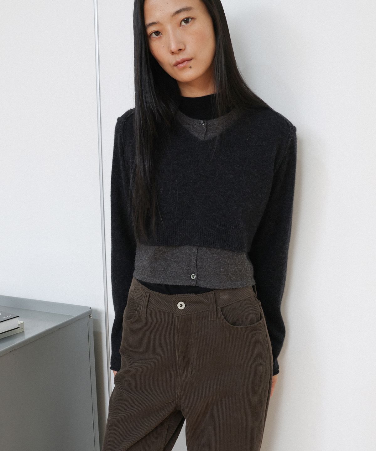 르바(LEVAR) Overlay Wool Knit - Charcoal