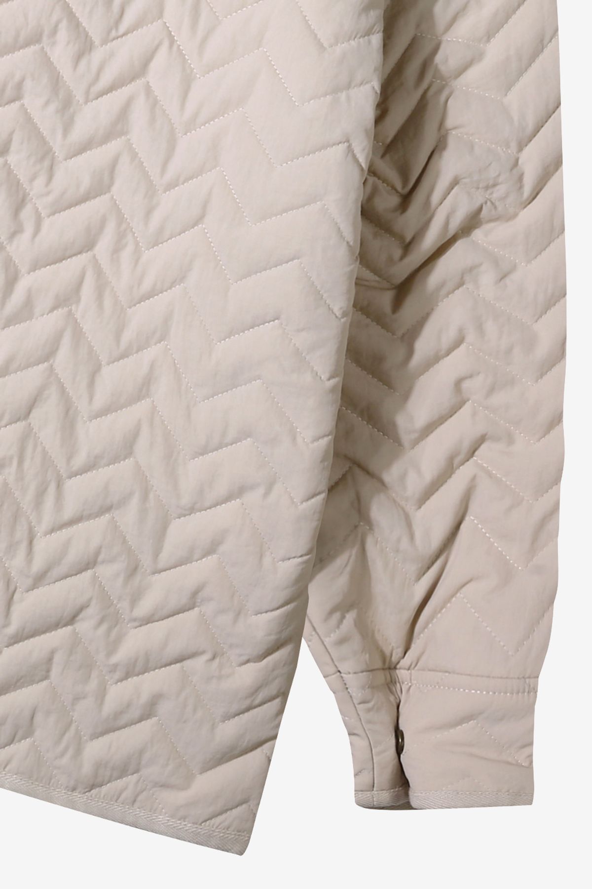 르몽생미셸(LE MONT ST MICHEL) Quilted jacket with corduroy collar_White