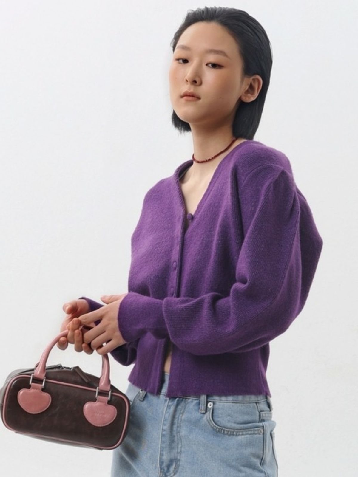 오운서(OWNSER) 그레이프 숄더 브이넥 니트 가디건 (퍼플)