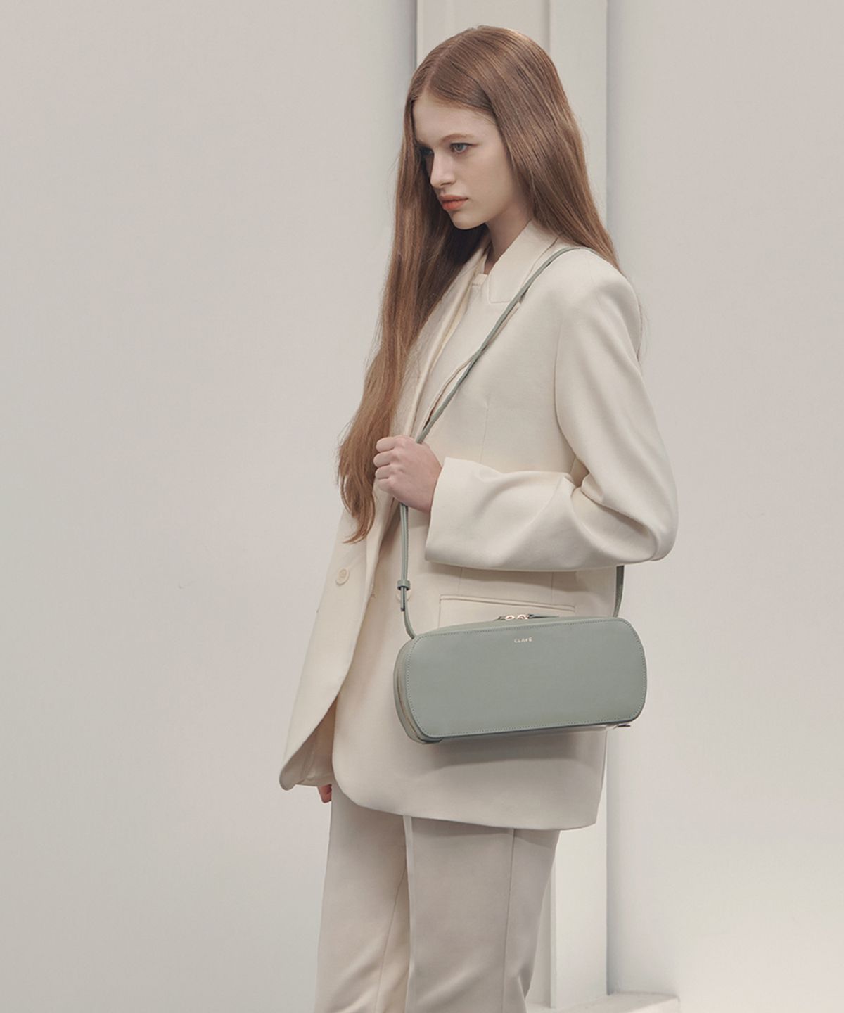 끌라베(CLAVE) 캘리 올리브 그린 숄더백 (KELLY Olive green Shoulder Bag)