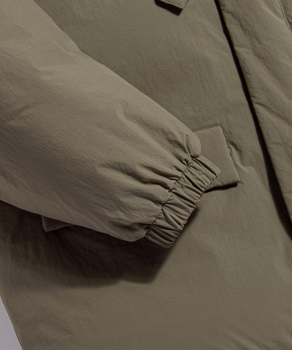 에스피오나지(ESPIONAGE) Dyer Hooded Down Parka Taupe