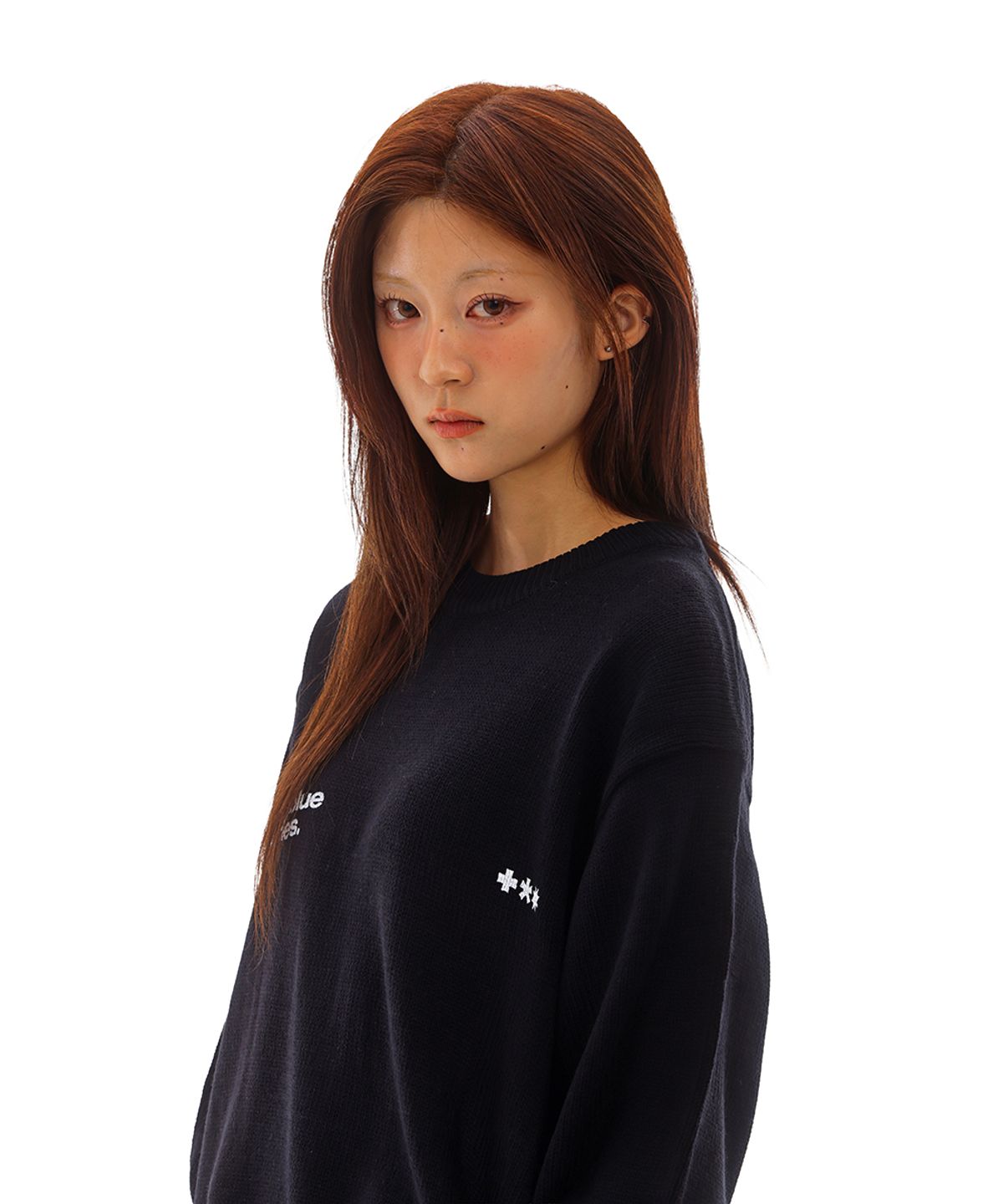 마이딥블루메모리즈(MY DEEP BLUE MEMORIES) (NT) MM SYMBOL LOGO KNIT (BLACK)