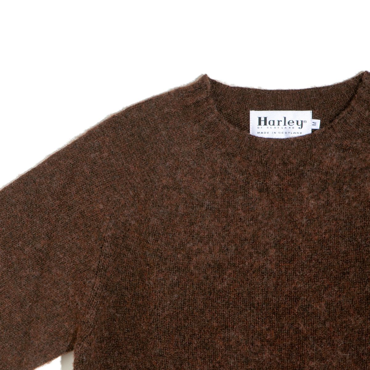 할리 오브 스코틀랜드(HARLEY OF SCOTLAND) Shaggy Dog Crew Neck Sweater - Coffee