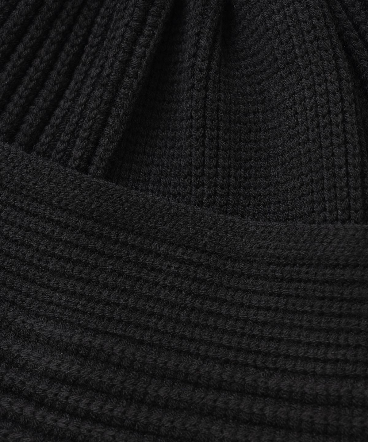 밀로 우먼(MILLO WOMEN) 리브드 루즈 핏 비니 [블랙]