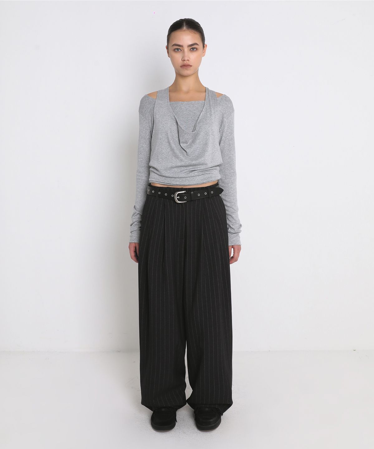 샌드릭(SANDRIC) DRAPED HALTER LAYERED LONG SLEEVE T-SHIRT_MELANGE GREY