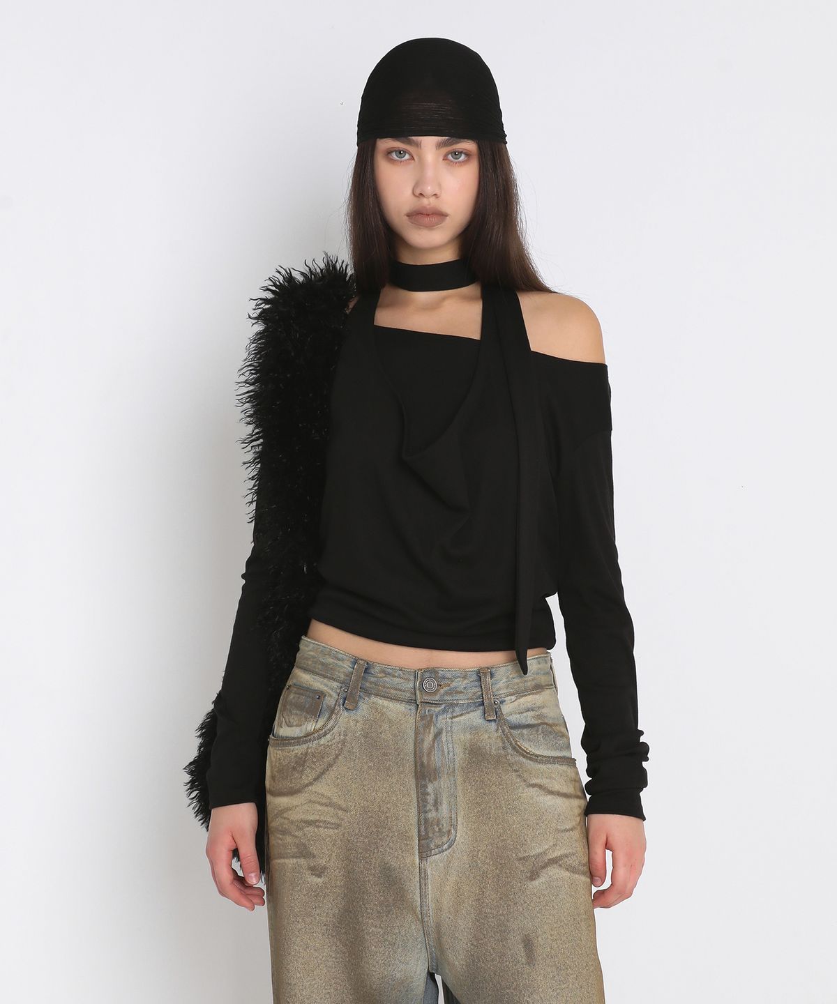샌드릭(SANDRIC) DRAPED HALTER LAYERED LONG SLEEVE T-SHIRT_BLACK
