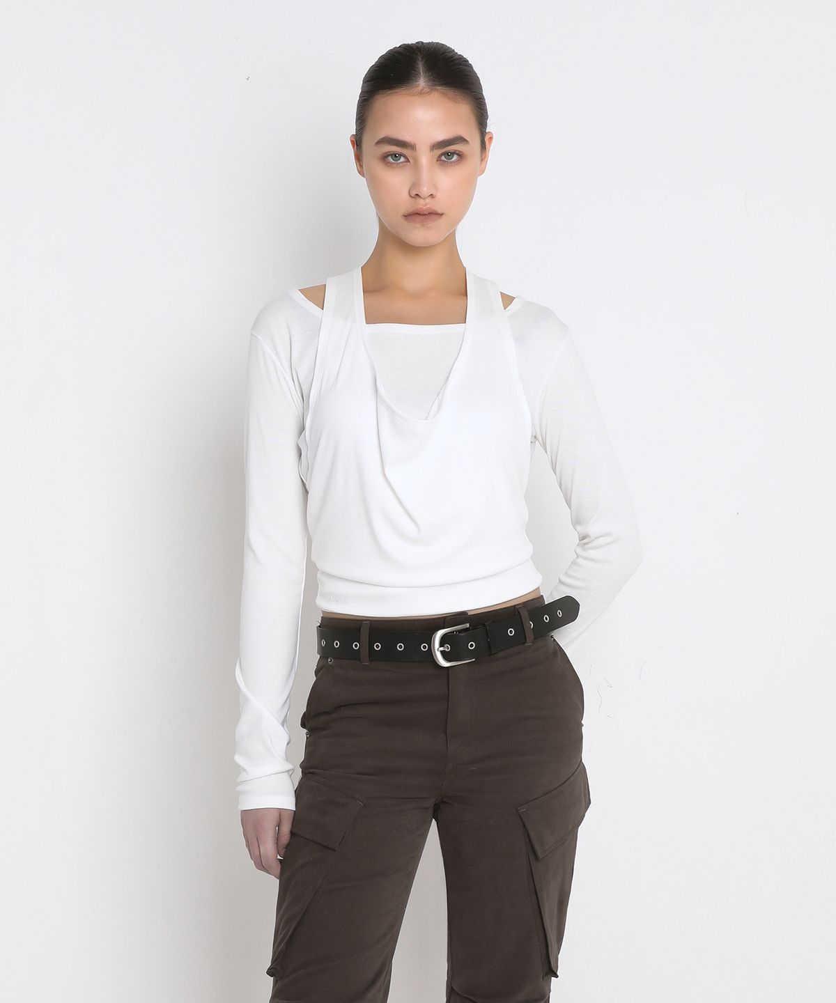 샌드릭(SANDRIC) DRAPED HALTER LAYERED LONG SLEEVE T-SHIRT_IVORY
