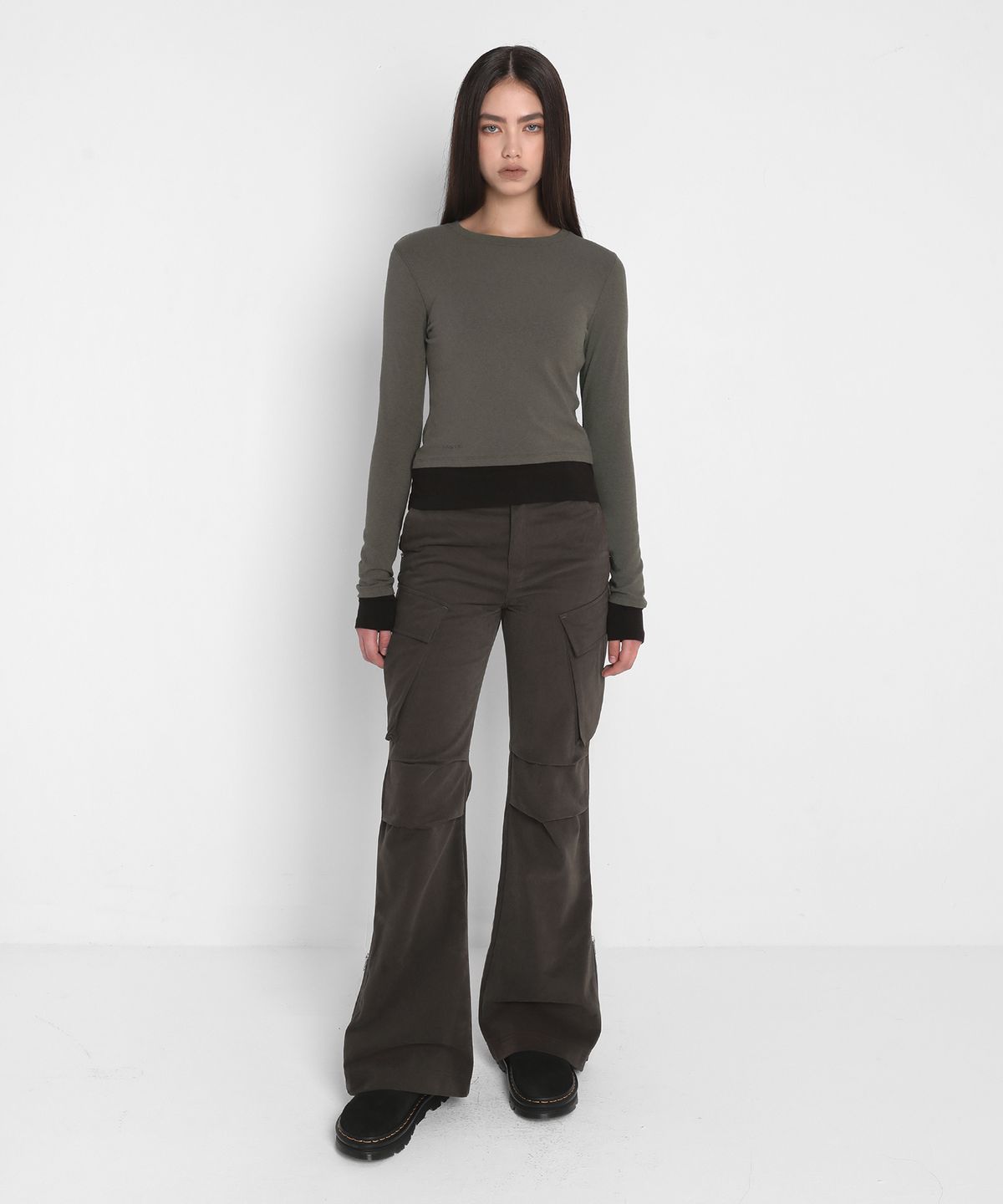 샌드릭(SANDRIC) BASIC CONTRAST T-SHIRT_KHAKI / BLACK