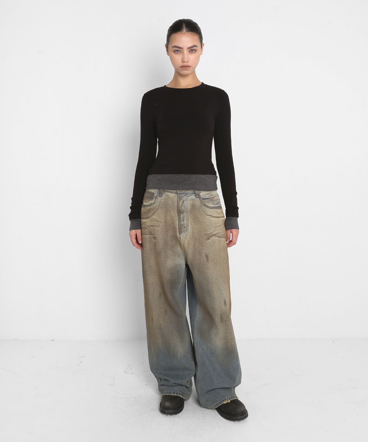 샌드릭(SANDRIC) BASIC CONTRAST T-SHIRT_BLACK / CHARCOAL