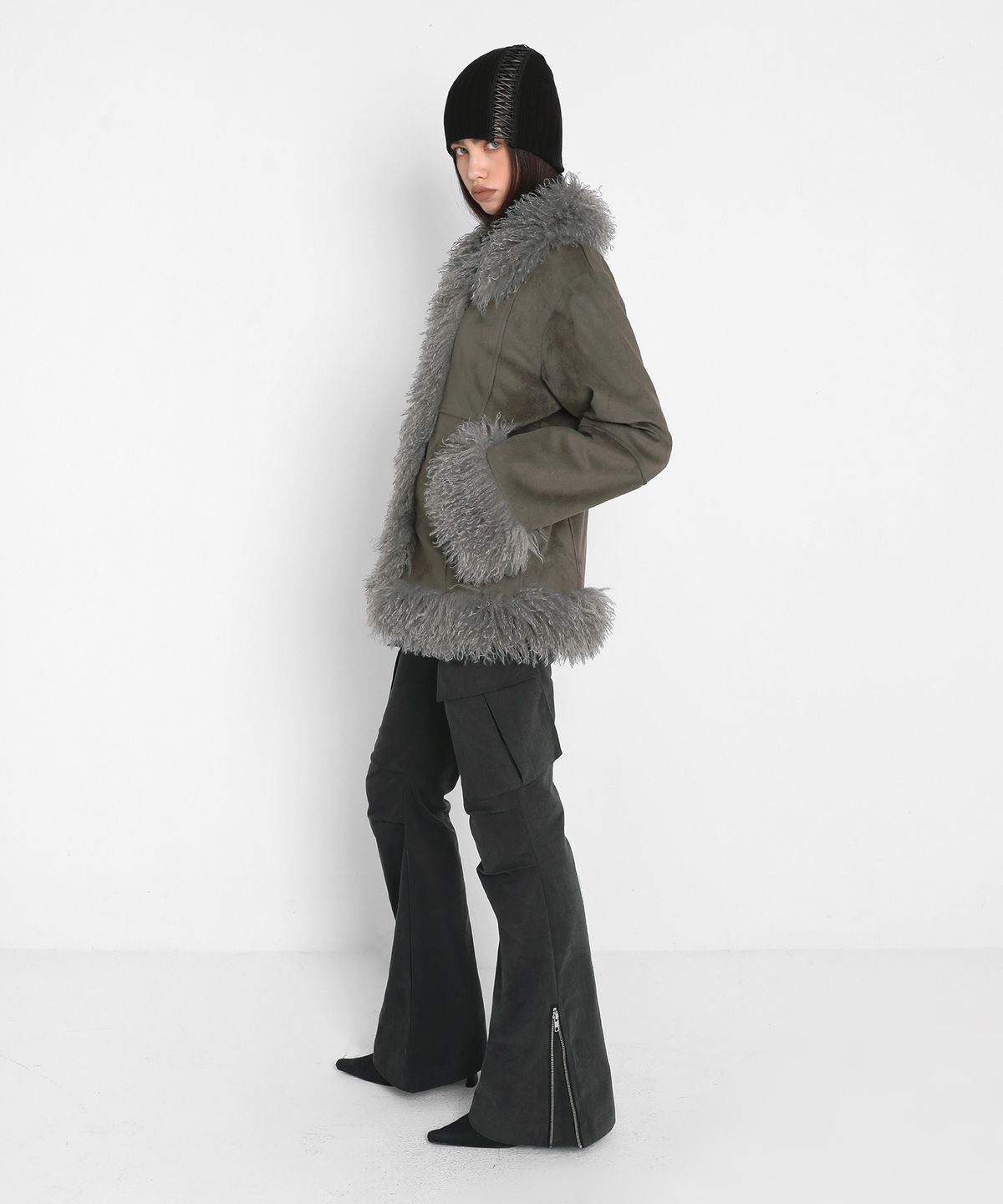 샌드릭(SANDRIC) TRIMMING FUR JACKET_KHAKI