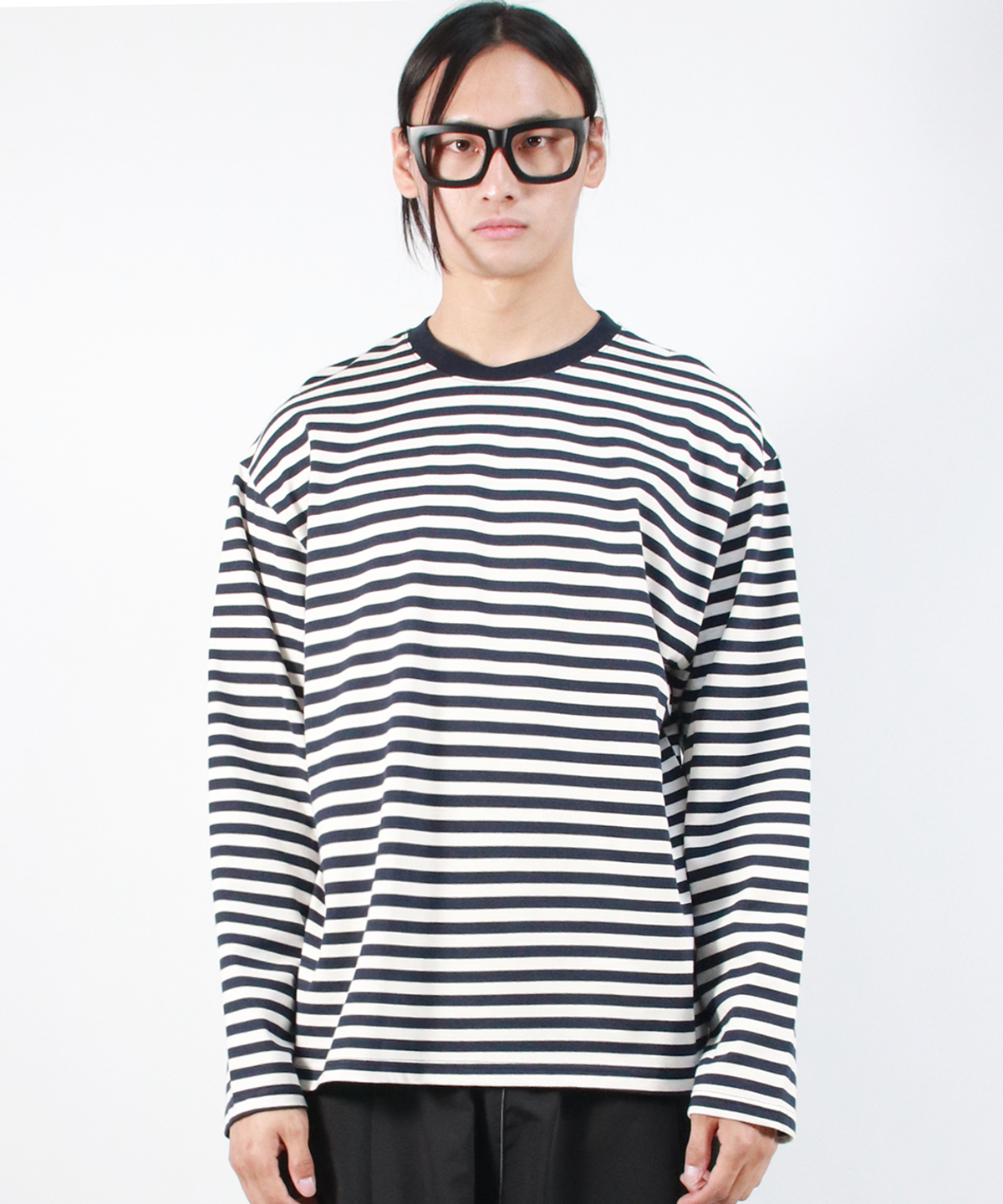드마크(DEMARC) M STRIPE LOOSE-FIT LONG SLEEVE TEE -  Dark Navy