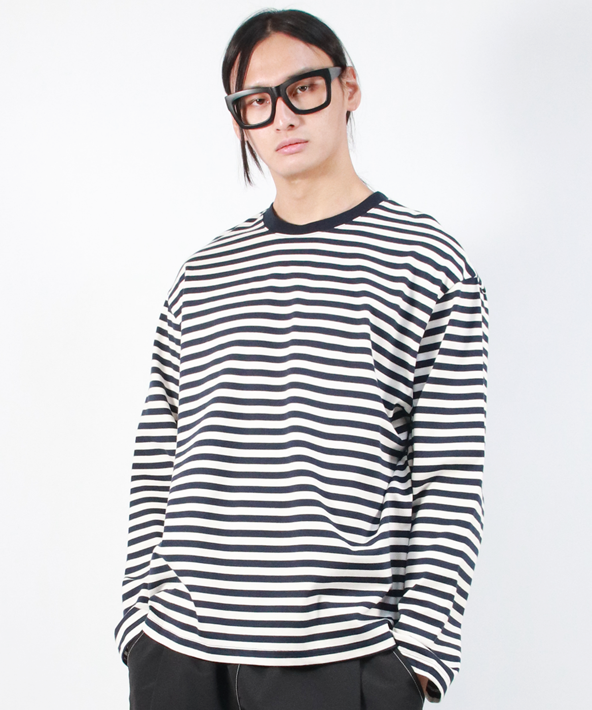 드마크(DEMARC) M STRIPE LOOSE-FIT LONG SLEEVE TEE -  Dark Navy