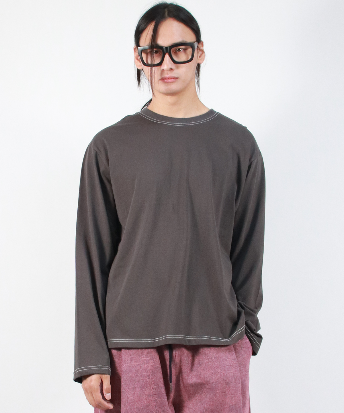 드마크(DEMARC) M OUTSTITCH LOOSE FIT LONG SLEEVE TEE - Charcoal