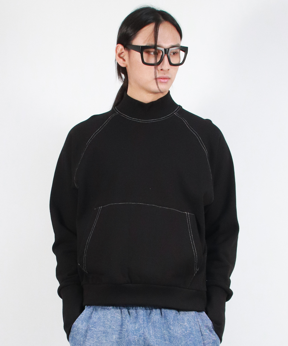 드마크(DEMARC) M HIGH-NECK MEDIUM-FIT STITCH RAGLAN SWEATSHIRT -  Black