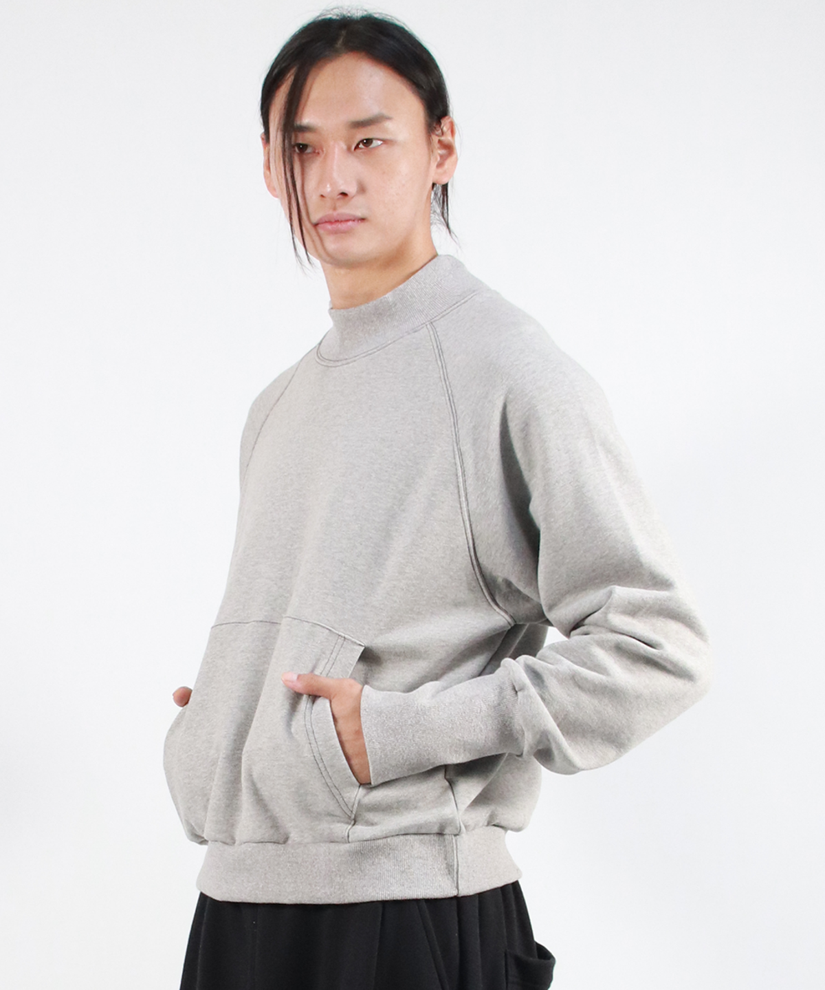 드마크(DEMARC) M HIGH-NECK MEDIUM-FIT STITCH RAGLAN SWEATSHIRT -  Gray