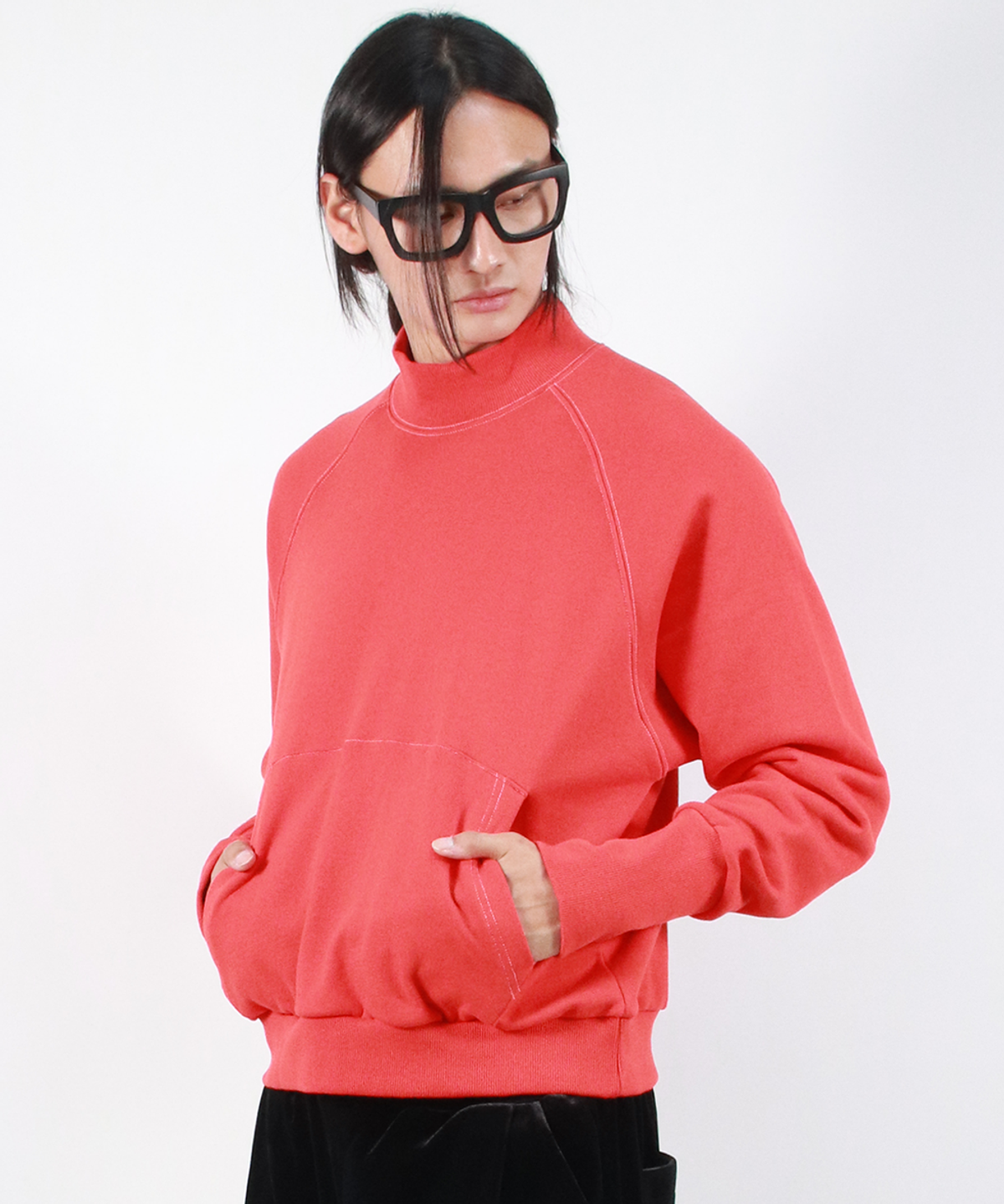 드마크(DEMARC) M HIGH-NECK MEDIUM-FIT STITCH RAGLAN SWEATSHIRT -  Red
