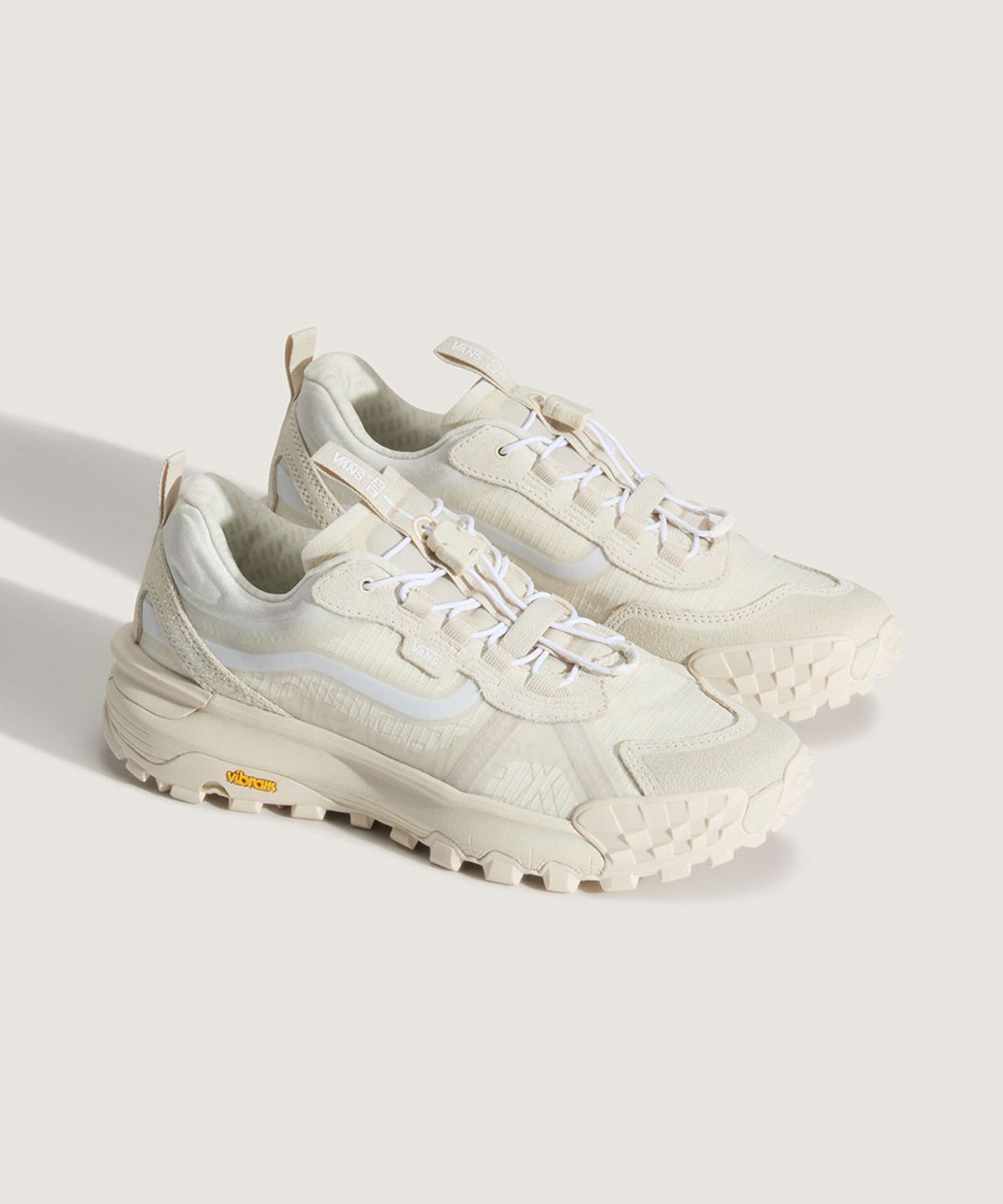 반스(VANS) MTE 크로스패스 XC 고어텍스 - 화이트 / VN000DAMWHT1