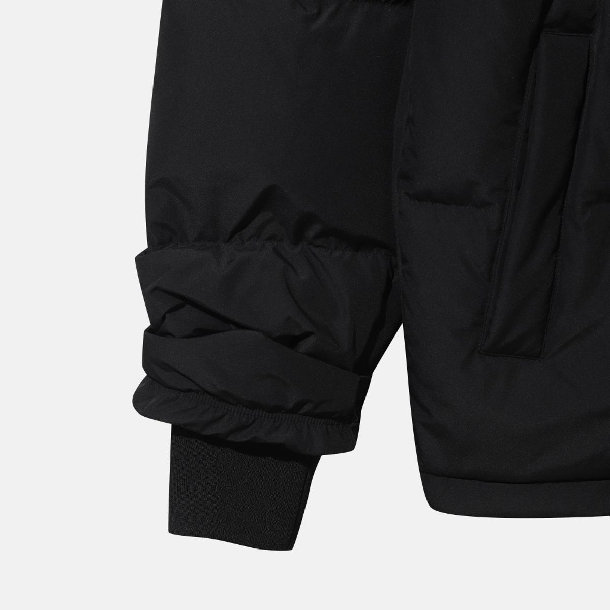 네파(NEPA) 7LF2088 공용 에센셜 헤비 다운 자켓_BLACK