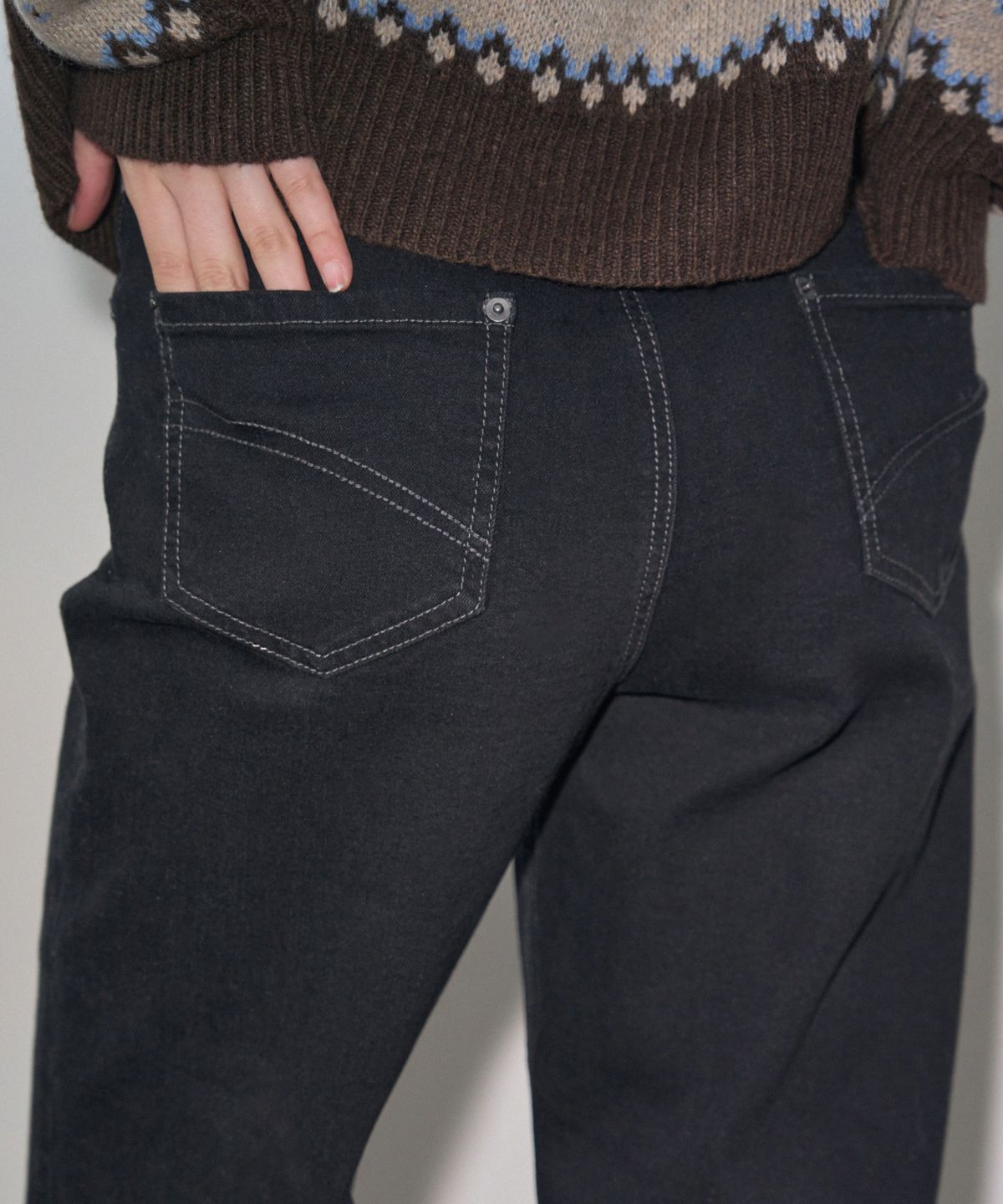 레더리(LEATHERY) 포켓 스티치 스트레이트 데님 팬츠 [BLUE]