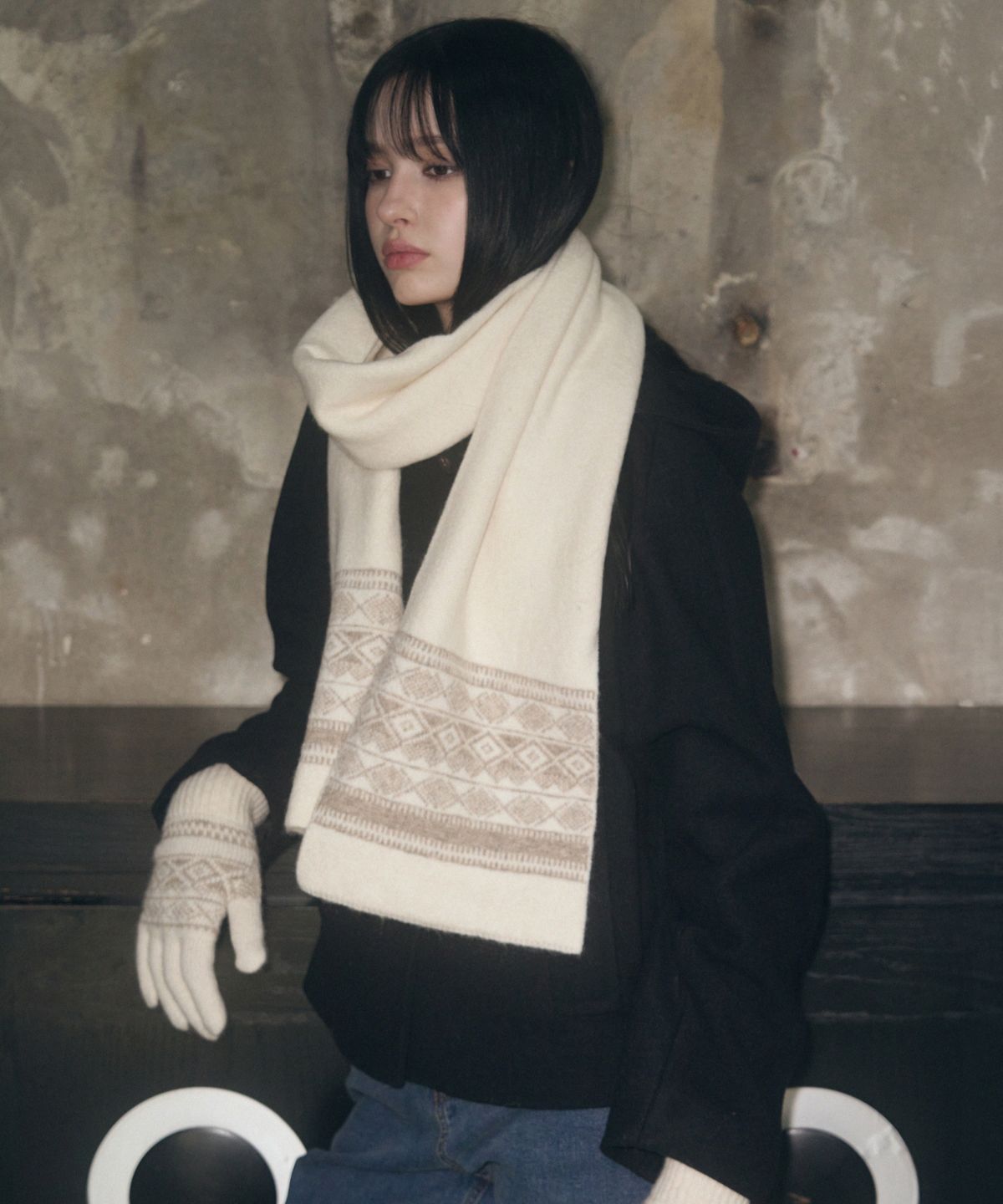 레더리(LEATHERY) 노르딕 울 머플러 [BEIGE]