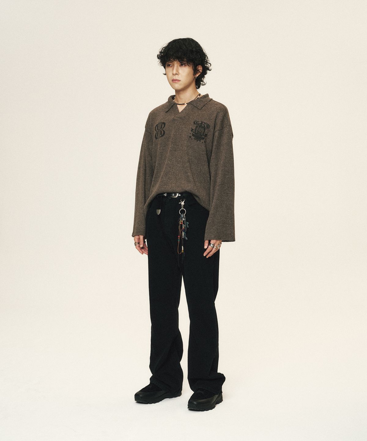 코드(CORD) 러스트 필드 오픈 카라 니트_Dark Gray