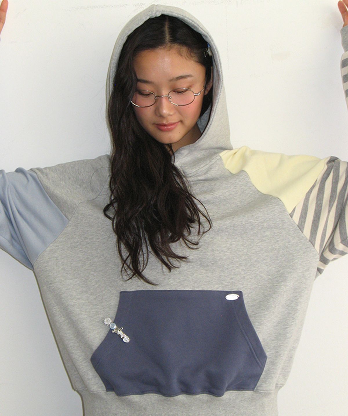 론론(RONRON) STRIPE COLOR BLOCK HOODIE GREY