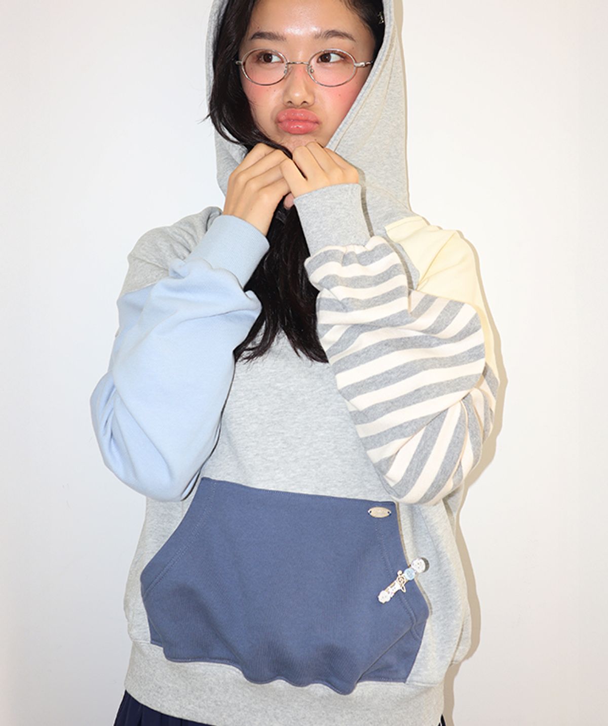 론론(RONRON) STRIPE COLOR BLOCK HOODIE GREY