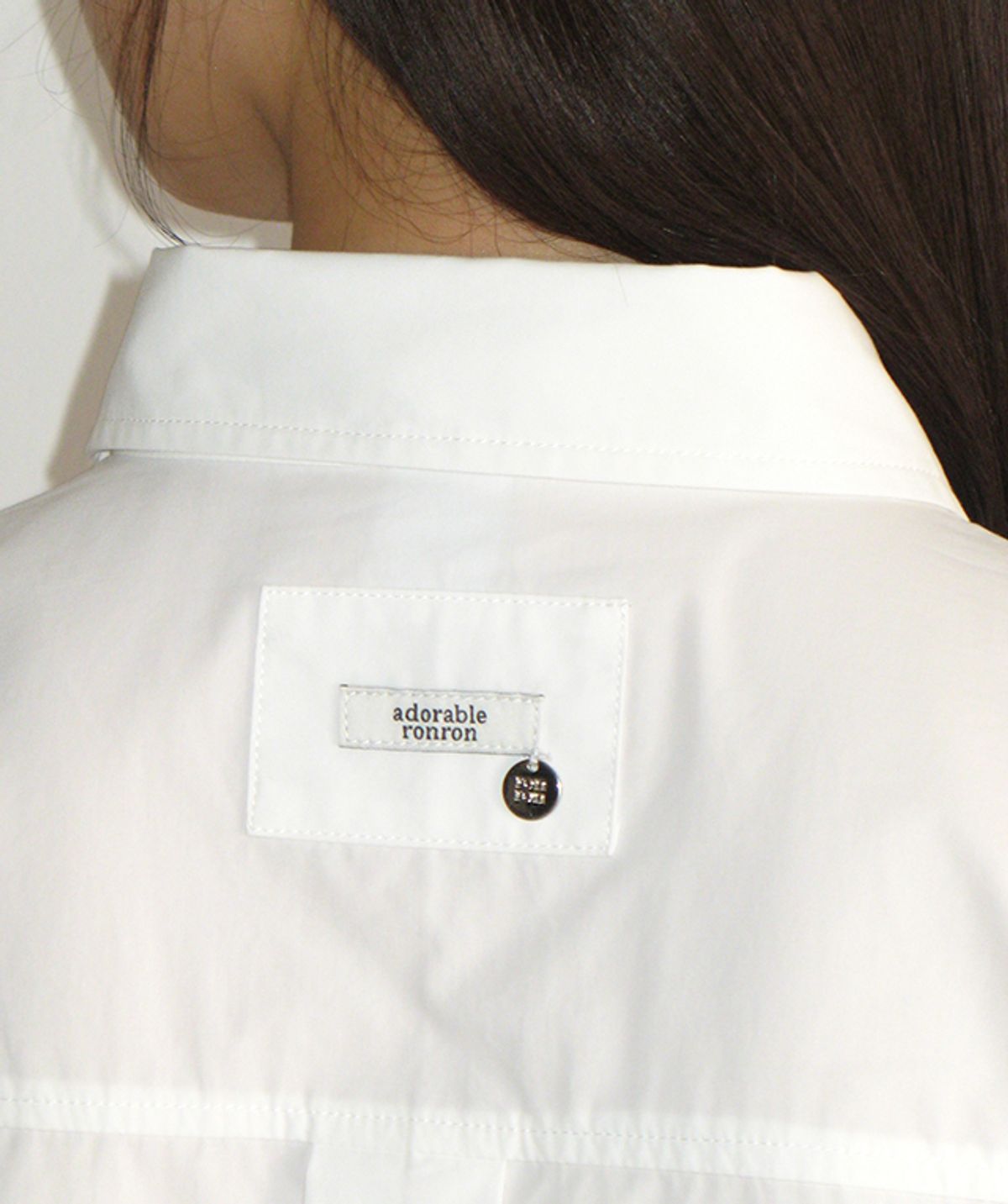 론론(RONRON) DUET HEART ZIP POCKET SHIRT WHITE