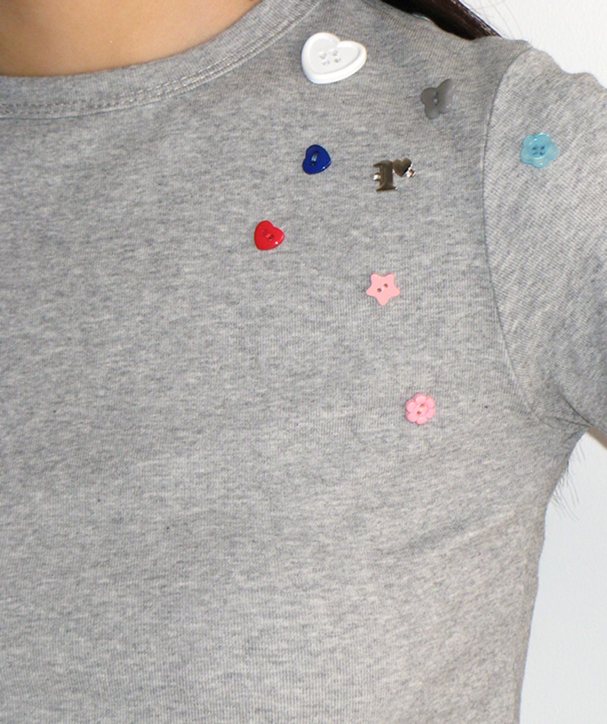 론론(RONRON) MINI BUTTON SLIM FIT T SHIRT GREY