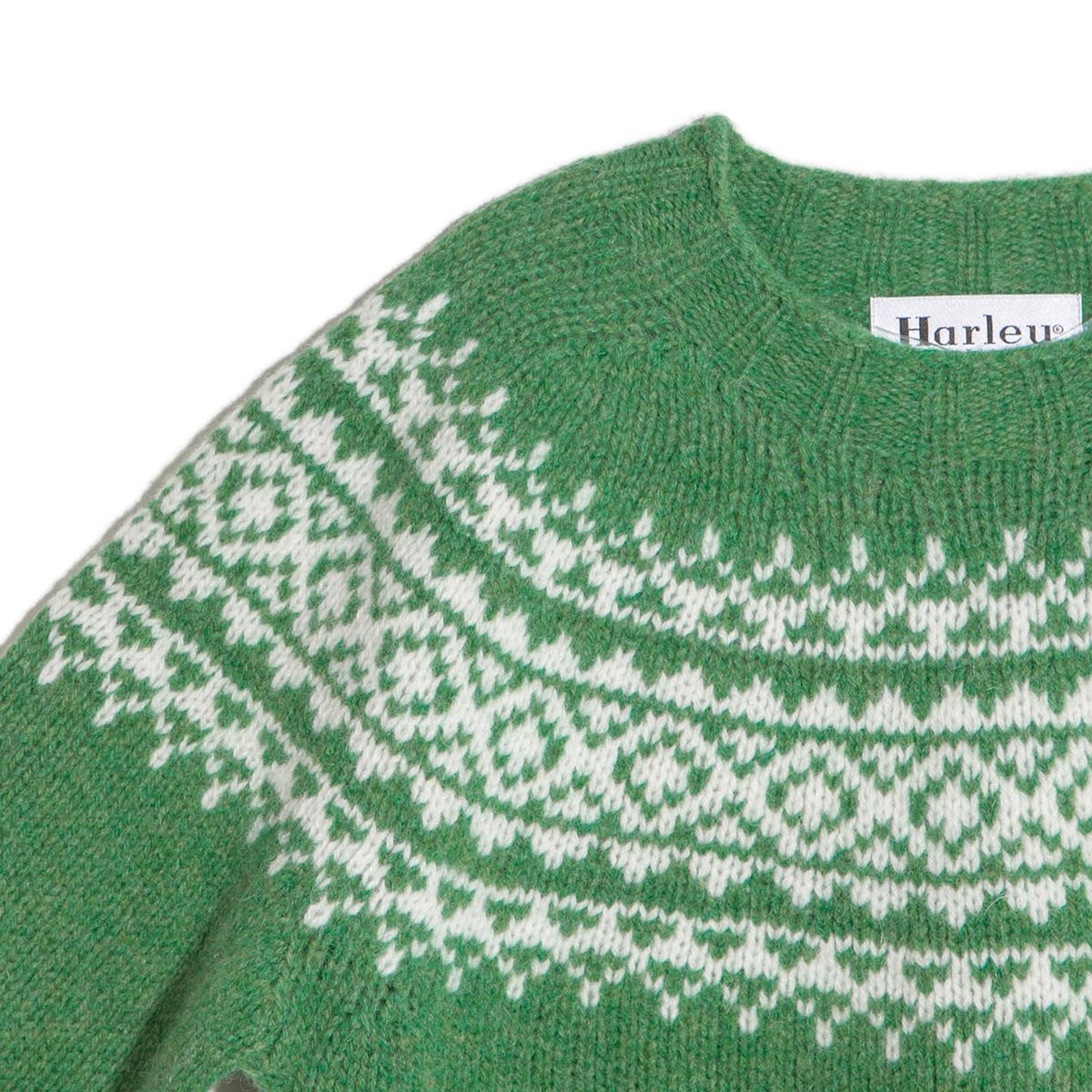 할리 오브 스코틀랜드(HARLEY OF SCOTLAND) Chunky Fairisle Yoke Crew Neck Sweater - Pixie / Winter White