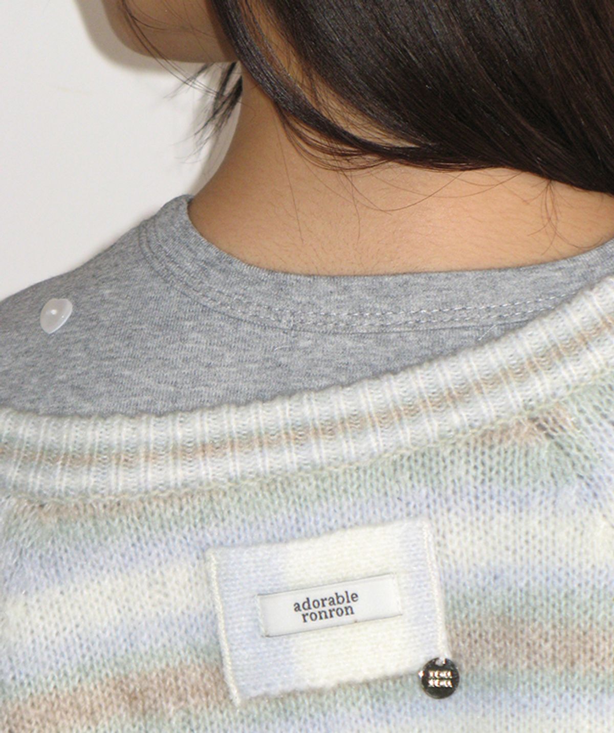 론론(RONRON) SOFT STRIPE V NECK KNIT GREY