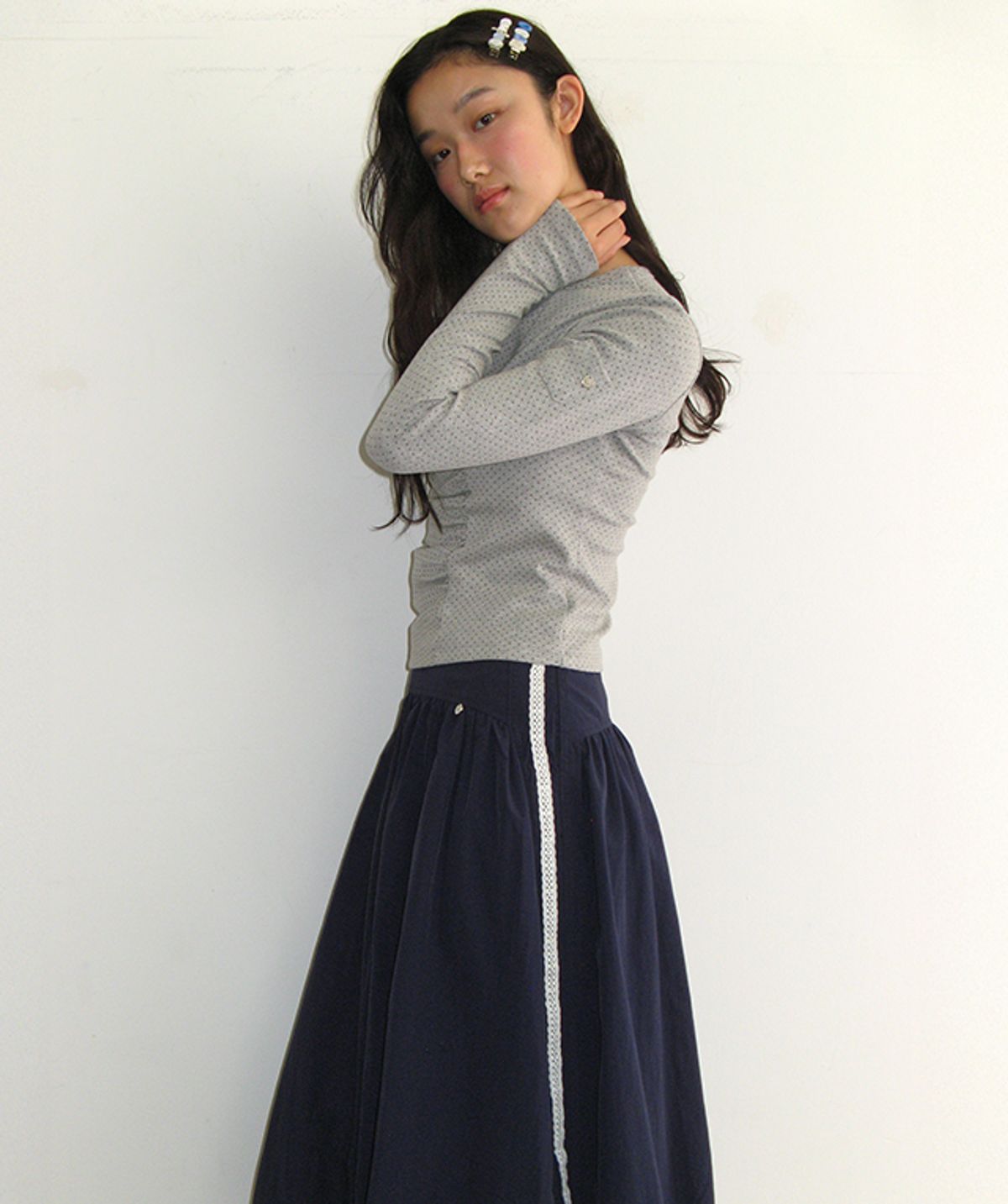 론론(RONRON) LACE TRIM SMOKED PUMPKIN MIDI SKIRT NAVY