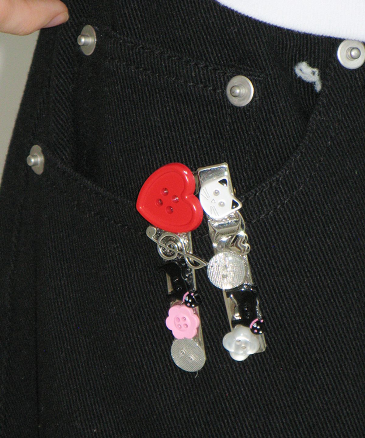 론론(RONRON) HEART CAT BUTTON HAIR PIN (2ea)