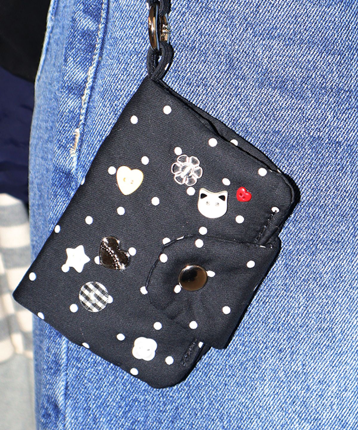 론론(RONRON) MULTI BUTTON CARD WALLET BLACK DOT