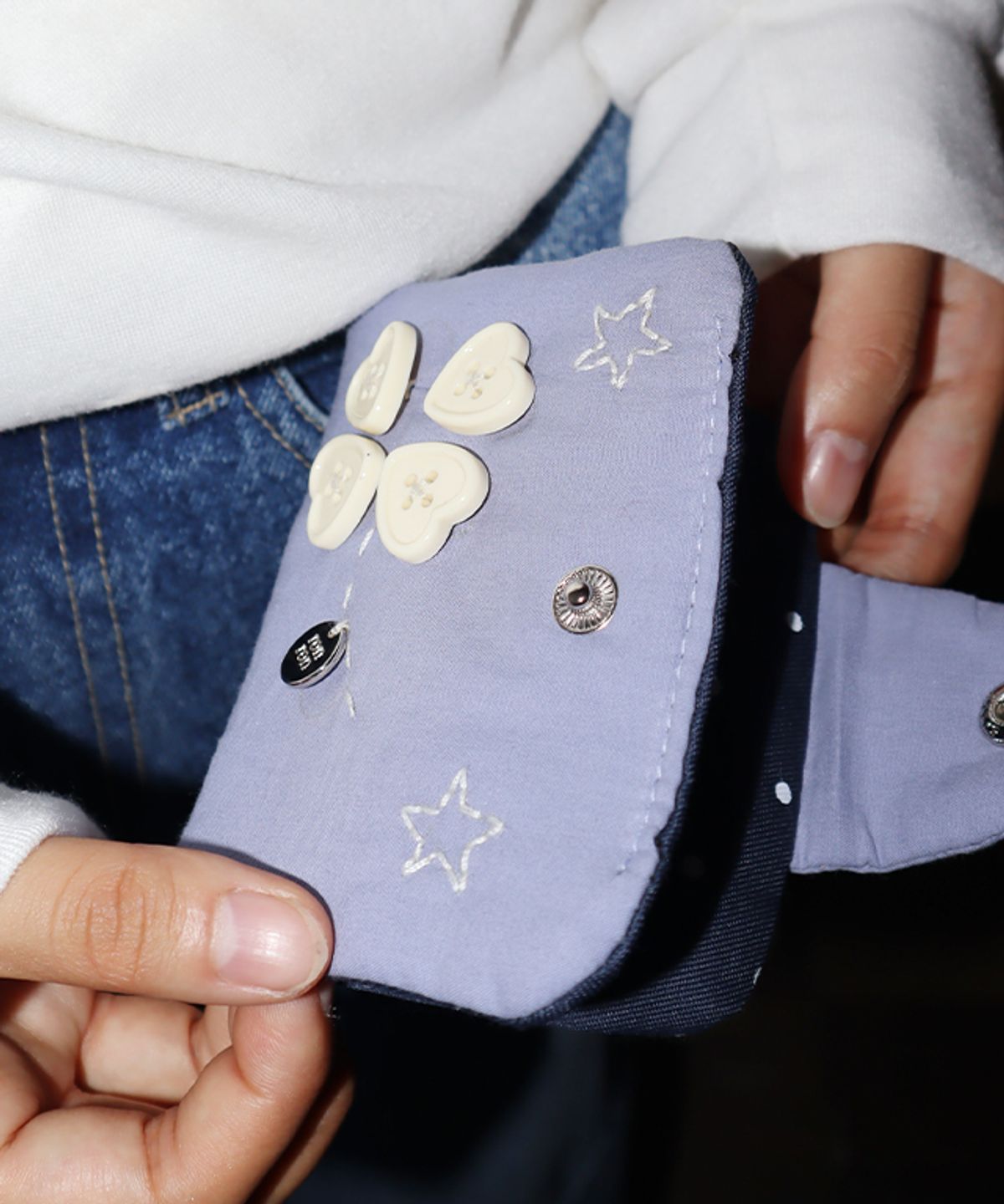 론론(RONRON) BUTTON CLOVER CARD WALLET SOFT BLUE
