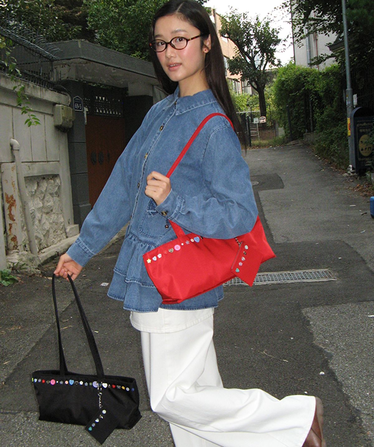 론론(RONRON) MULTI BUTTON SHOULDER BAG RED