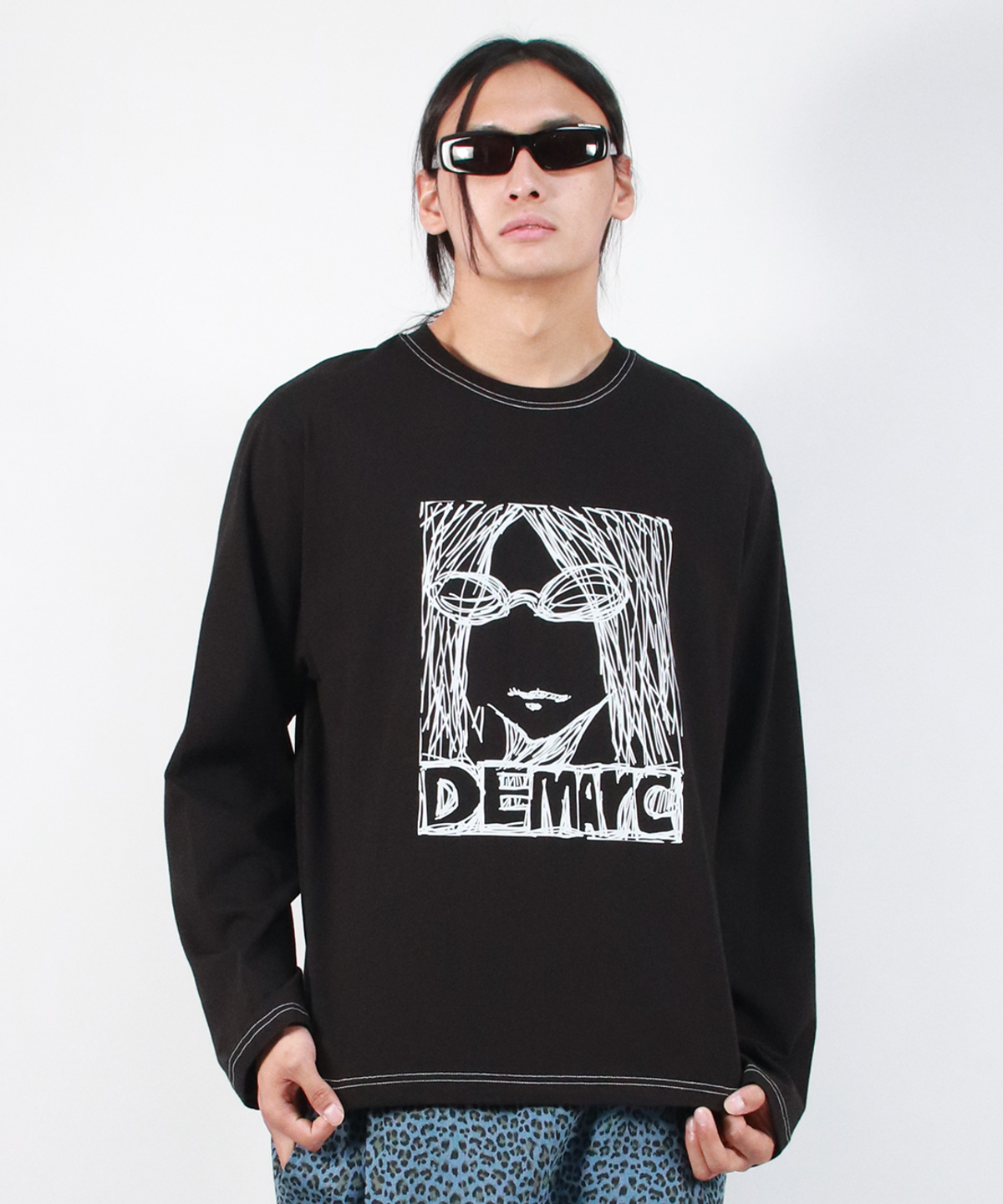 드마크(DEMARC) M MARC ILLUST STITCH BOXY LONG SLEEVE - Black