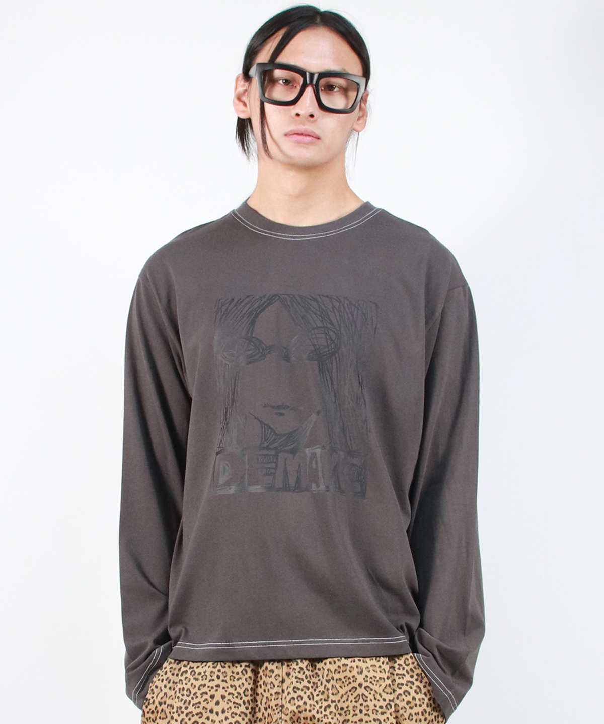 드마크(DEMARC) M MARC ILLUST STITCH BOXY LONG SLEEVE - Charcoal