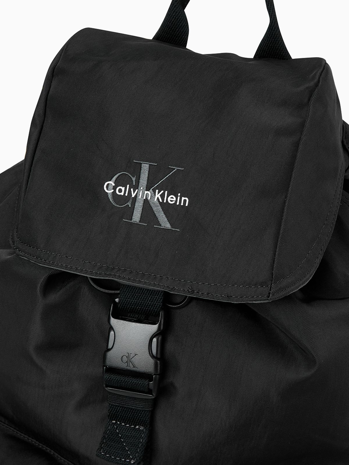 캘빈클라인 진(CALVIN KLEIN JEANS) 볼드 로고 나일론 플랩 백팩 4D3270G UB1